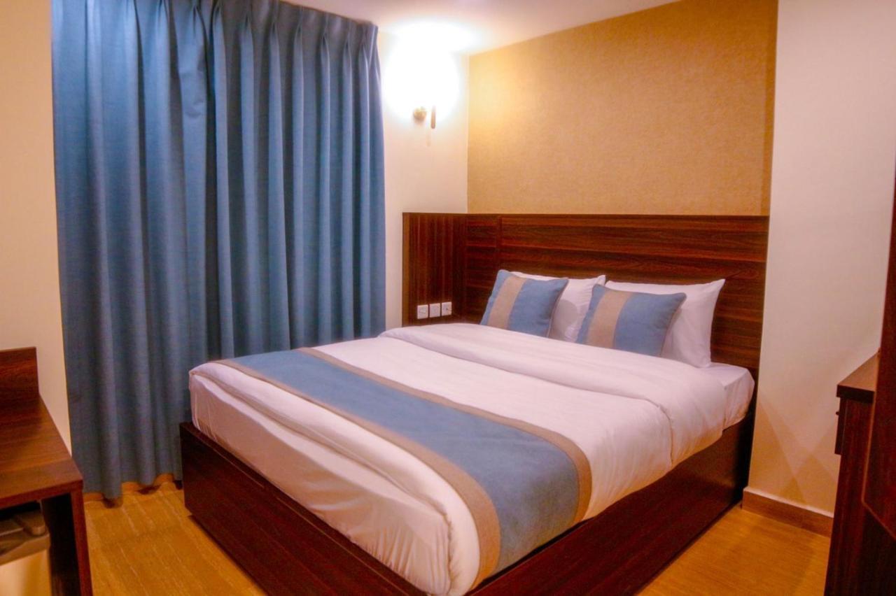 ِafnan Hotel Akaba Buitenkant foto